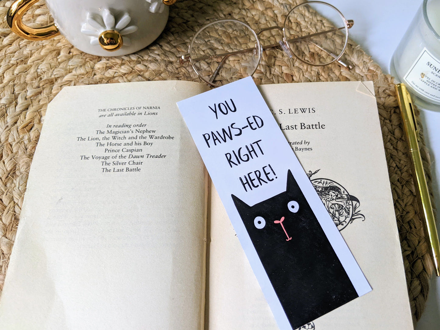 Black cat bookmark